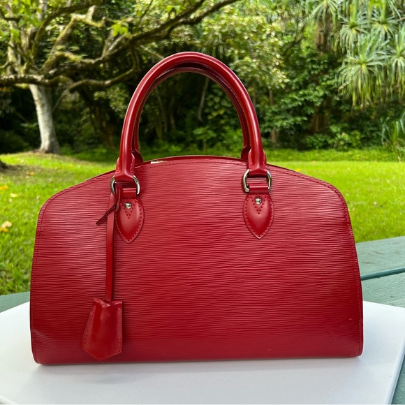 Louis Vuitton Pont Neuf NM Handbag Epi Leather PM Red Authentic - Picture 1 of 16